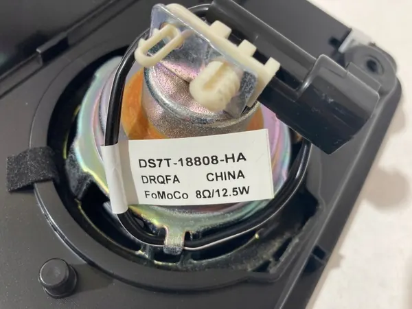 Kaiutinhylly OEM FL3B-15044A92 Ford F150 5.0 V8:lle image 4