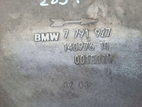 Silencieux BMW OEM 7791927 pour Série 1 E87 2008 image 4
