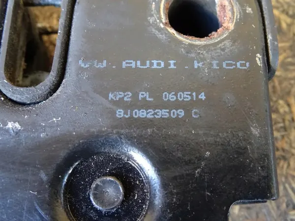 AUDI TT 8J 06-14 Motorhuvslås 8J0823509C image 3