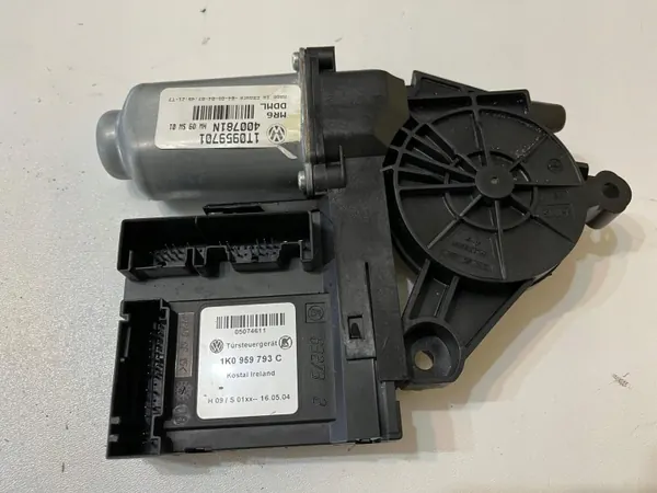 VW Touran Front links Fensterheber OEM 1T0959701 image 3