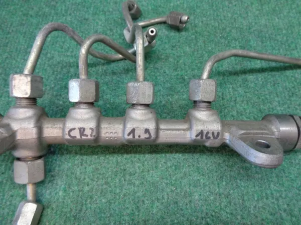 Inspuitrail Fiat Croma Lift 1.9 JTD OEM 55216420 image 3