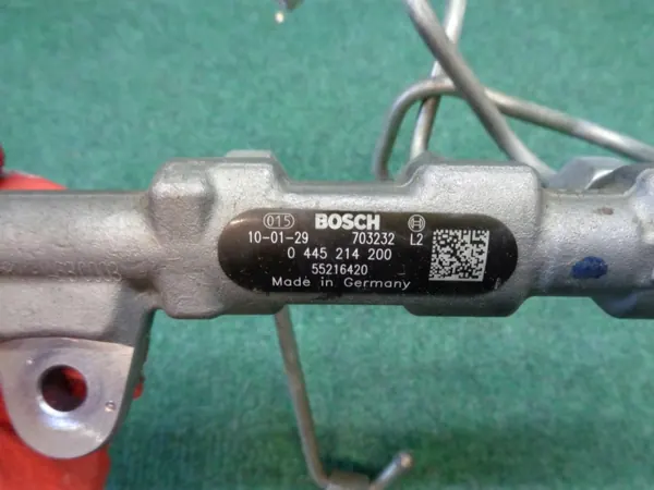 Inspuitrail Fiat Croma Lift 1.9 JTD OEM 55216420 image 4