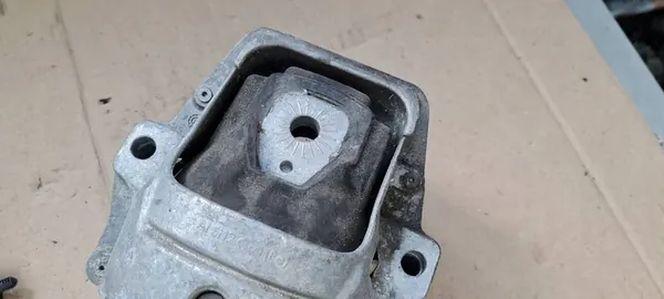 Moottorin Kiinnike Audi A4 S4 8R0199381AE image 4