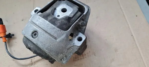 Moottorin Kiinnike Audi A4 S4 8R0199381AE image 5