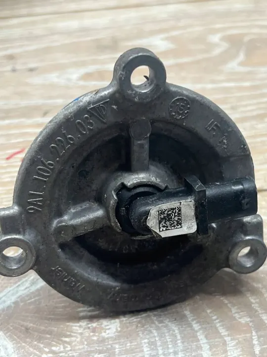 Termostato Delantero Porsche 911 991 2016 OEM 10622603 image 3