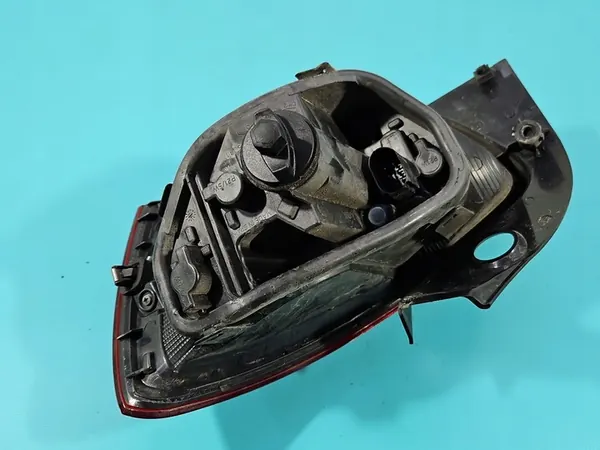 Luz Trasera Izquierda 12-15 Seat Ibiza IV 6J HB 6J4945095K image 7