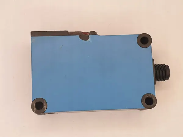 SICK WL27-3P2430 Sensor PNP NO NC image 6