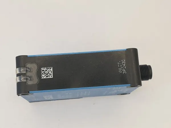 SICK WL27-3P2430 Sensor PNP NO NC image 7
