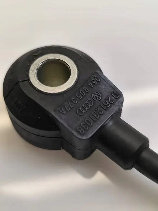 Sensor de batida Audi A4 S4 B5 1997 OEM 054905377A image 3