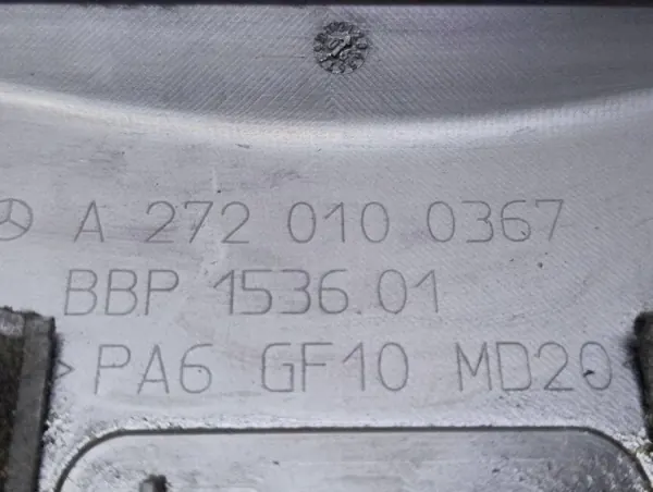 Cubierta motor Mercedes-Benz R W251 OEM A2720100367 image 9