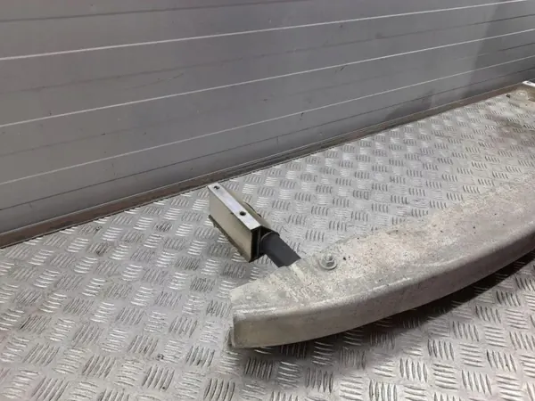 Achterbumperligger OEM 4F0807313B voor Audi A6 Avant image 7