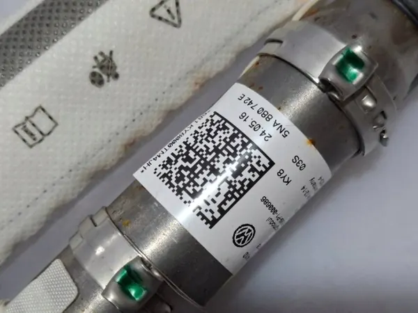 OEM 5NA880742E Höger Airbaggardin VW Tiguan image 8