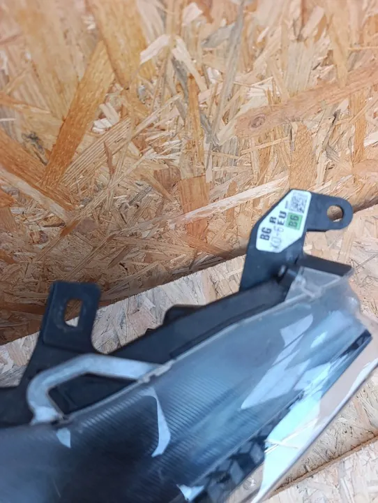 Phare Droit Toyota Yaris IV 2021-2025 OEM NJBH56JHGJ image 4