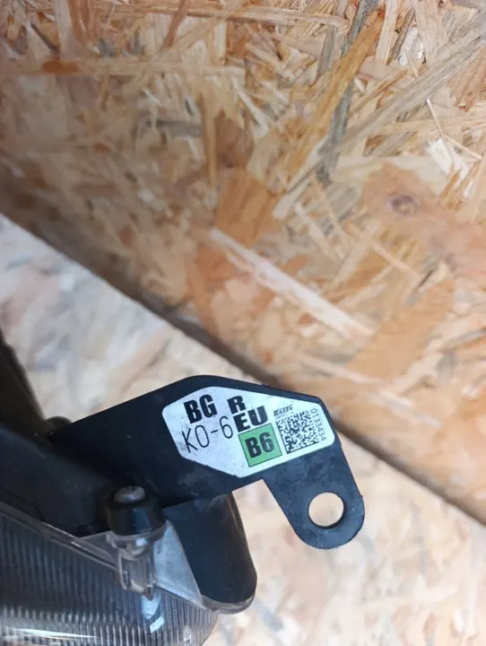 Phare Droit Toyota Yaris IV 2021-2025 OEM NJBH56JHGJ image 5