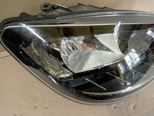 Oikea Ajovalo Skoda Citigo 1S Lift 16- OEM 1ST941006 image 2