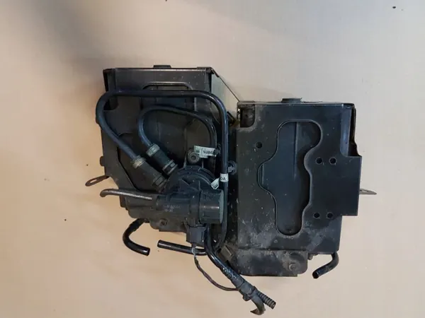 OEM Kolfilter Jaguar XK XKR XK8 1996-2006 image 3