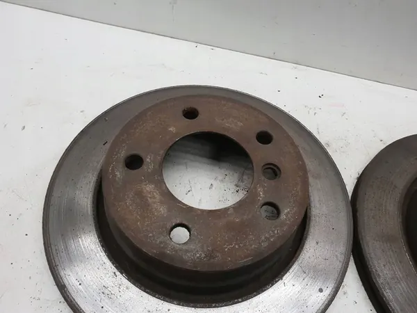 Disco de freio traseiro BMW 3 E36 1998 OEM 1165211 image 6