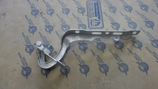 PEUGEOT 208 I Front Left Hood Hinge 12- OEM 728654C02 image 2