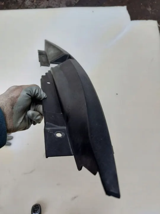 OEM 863531W200 Vorderer Gurtschoner Kia Rio III image 5