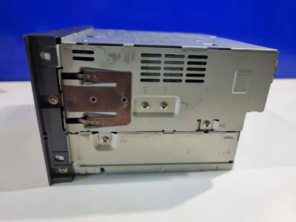 Saab CD-Wechsler OEM 5038138 für 9-5 (1998) image 4