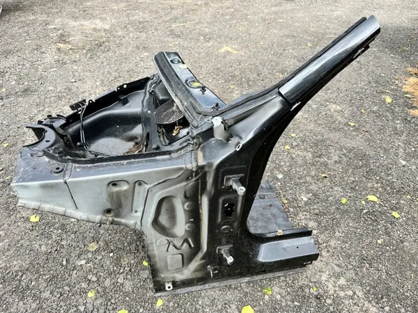 Nostopilari A vasen neljännes BMW OE CPS F30 F31 LCI image 2
