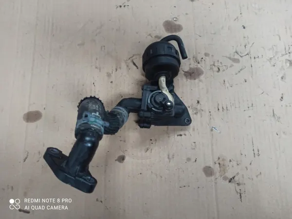 Válvula de regulação de água OEM 059121737AR Audi VW image 2