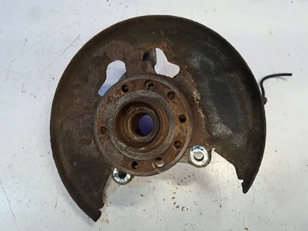 Saab 9-5 Estate Mozzo Ruota Anteriore 5392493 image 2