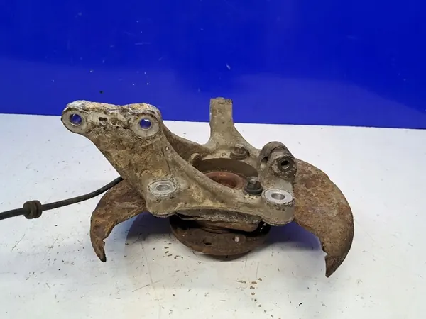 Saab 9-5 Estate Mozzo Ruota Anteriore 5392493 image 4