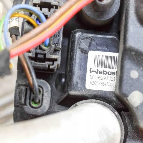 Webasto-lämmitin OEM 10R035627 Toyota Hilux VII:lle image 6