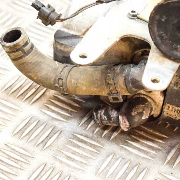 Webasto-lämmitin OEM 10R035627 Toyota Hilux VII:lle image 8