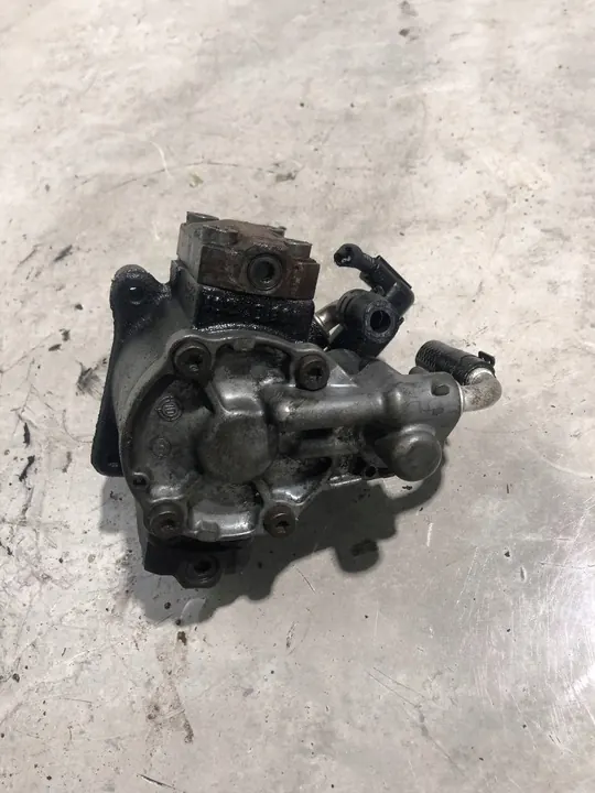 Kraftstoffpumpe Einspritzung 1.6CAY Passat B7 image 6