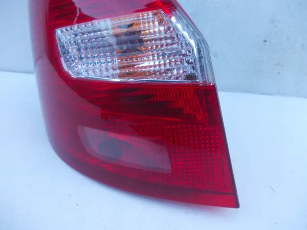 Lámpara Trasera Skoda Fabia II 2 HB Kombi Izquierda image 3