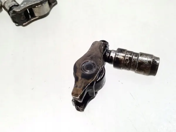 2016 Skoda Rapid (NH) Alavanca de Válvula image 3