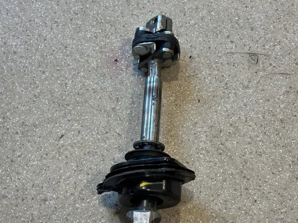 Ford Mustang VI Stuurkolom kruis OEM GR3C3E751BE image 3