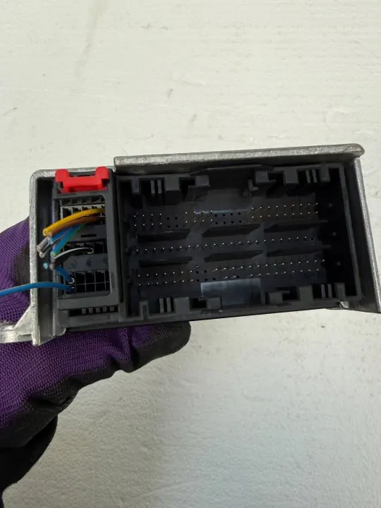 BMW G42 G20 G21 turvatyynyohjain OEM image 3