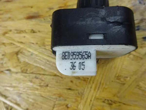 AUDI A3 A4 A6 Spiegelverstellschakelaar image 4