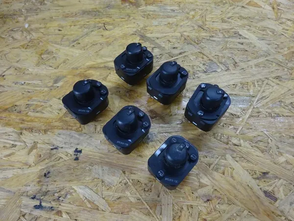 AUDI A3 A4 A6 Spiegelverstellschakelaar image 5