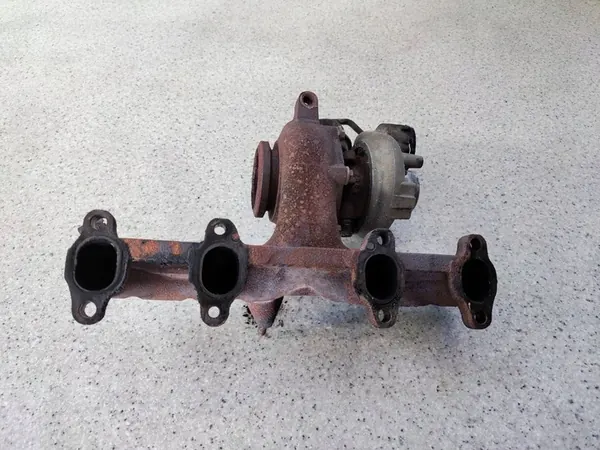 Turboaggregat 1.9 TDI VW Transporter T5 AXB 038253056M image 3