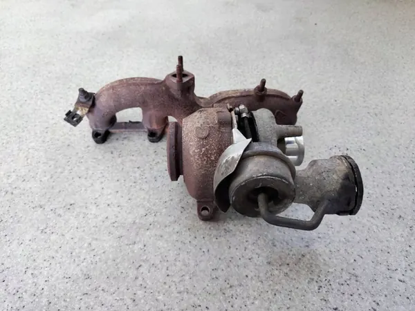 Turboaggregat 1.9 TDI VW Transporter T5 AXB 038253056M image 4