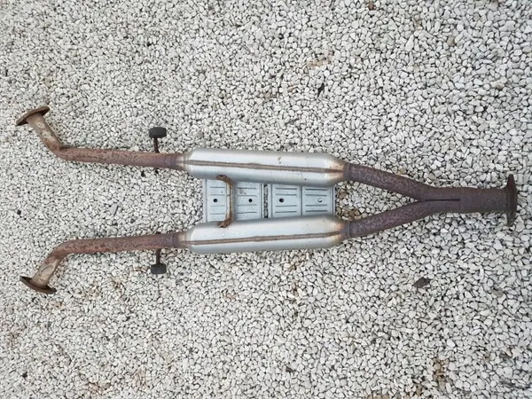 Keskusvaimennin OEM 20300-JK60A Infiniti Q70 M35h:lle image 2