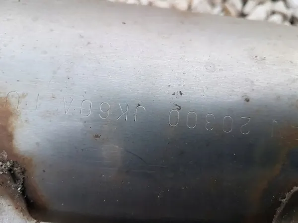 Keskusvaimennin OEM 20300-JK60A Infiniti Q70 M35h:lle image 5