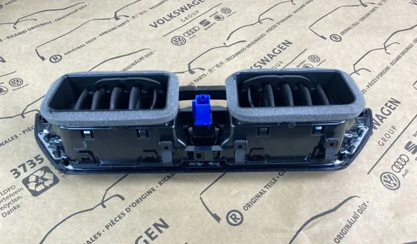 Grille de ventilation centrale OEM 571858065 pour VW Tiguan III image 3