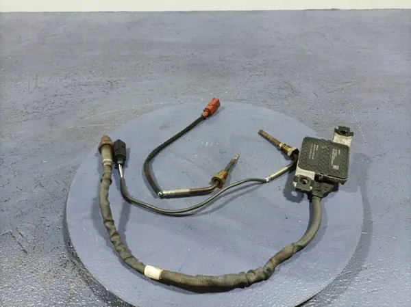 Avgastemperatursensorer OEM 8W0907807H Audi A5 image 3