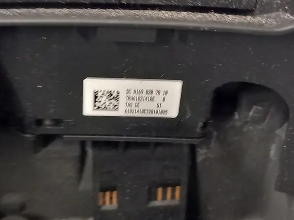 Volante Mercedes W245 OEM A1644601403 Usado image 6