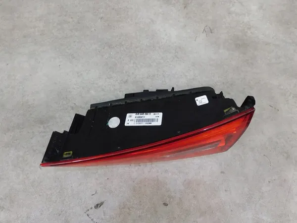 Luz trasera LED derecha Audi A3 8V Sedan 8V5945094H image 3