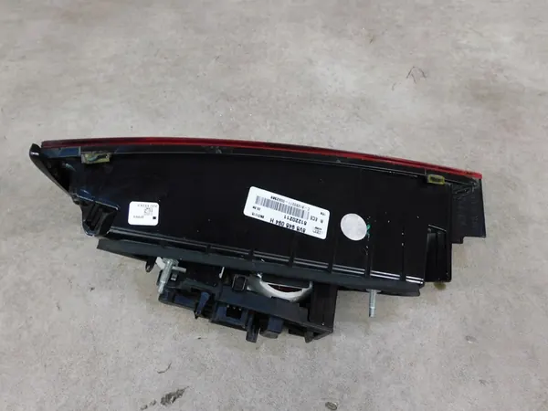 Luz trasera LED derecha Audi A3 8V Sedan 8V5945094H image 7