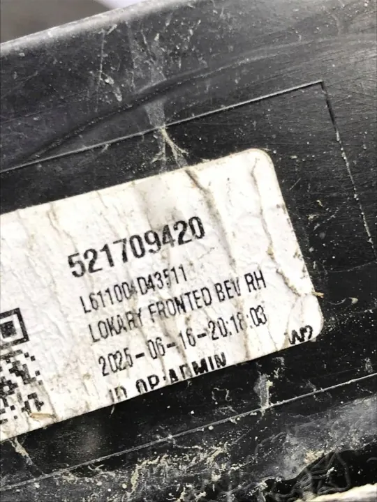 Aile avant droite Jeep Avenger OEM 521709420 image 8