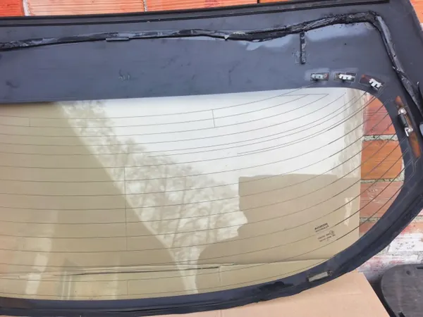Vitre arrière de hayon Honda CIVIC VIII UFO 2.2 CTDI OEM image 10