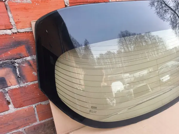 Vitre arrière de hayon Honda CIVIC VIII UFO 2.2 CTDI OEM image 7