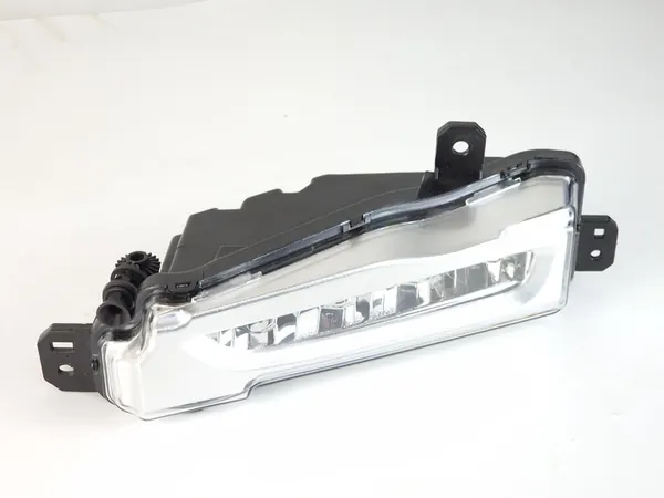 Farol de neblina 63177406366 BMW X5 G05 G06 G07 direito image 2